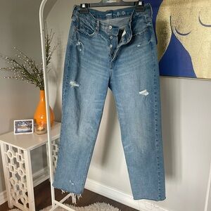 High Rise Jeans. Relaxed fit. Old Navy. OBO